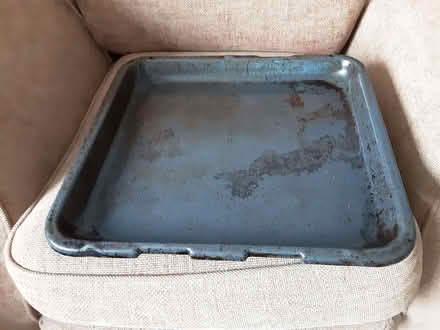 Photo of free Oven tray in Whitchurch (Stockwood Ward BS14) #1