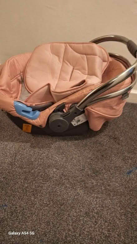 Photo of free Baby Car Seat (Wadsley S6) #1