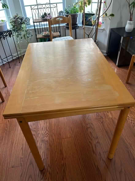 Photo of free Dining Room Table with 6 chairs (Helmetta, nj) #2