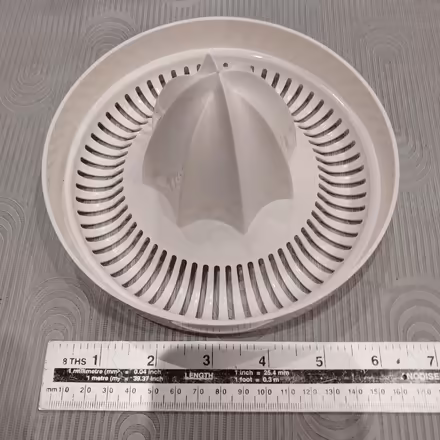 Photo of free Citrus squeezer (Ealing Pitshanger W5) #1