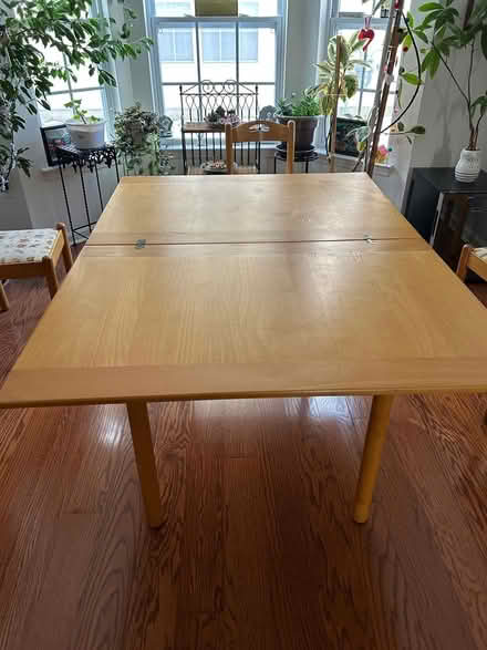 Photo of free Dining Room Table with 6 chairs (Helmetta, nj) #1