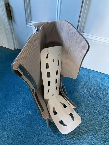 Photo of free surgical boot (Spring Hill, Somerville) #1