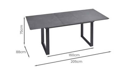 Photo of free dining table (Rayleigh SS6) #2