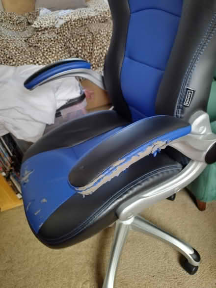 Photo of free Office / Gaming Chair (Westcliff-on-Sea) #3