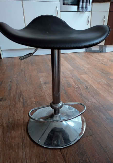 Photo of free Pneumatic bar/kitchen stool (Longfleet BH14) #1