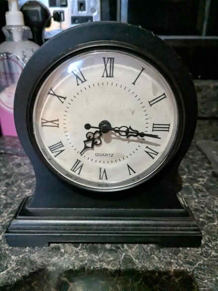 Photo of free Battery powered clock (TQ3) #1