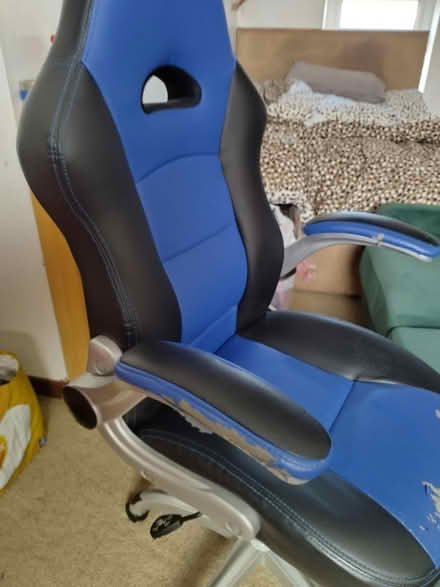 Photo of free Office / Gaming Chair (Westcliff-on-Sea) #4