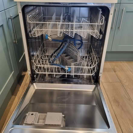 Photo of free Fully working Bosch dishwasher (KT13) #2