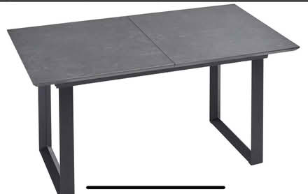 Photo of free dining table (Rayleigh SS6) #1