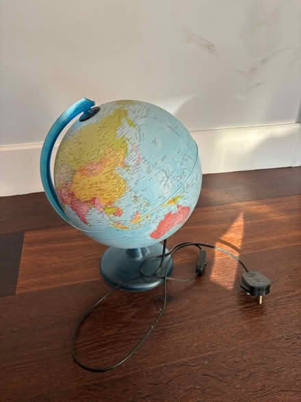 Photo of free Illuminating Globe (Rathgar Dublin 6) #1