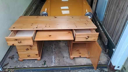 Photo of free Pine Desk (teignmouth) #1