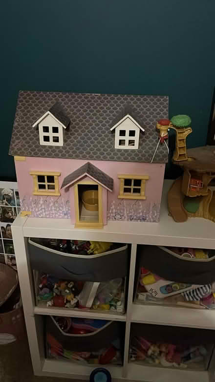 Photo of free Dolls house (Botley OX2) #1