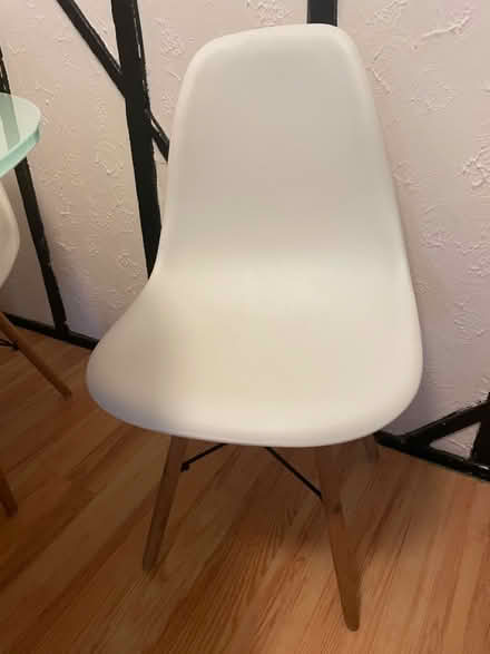 Photo of free Dining Table And 4 Chairs (CT6) #2