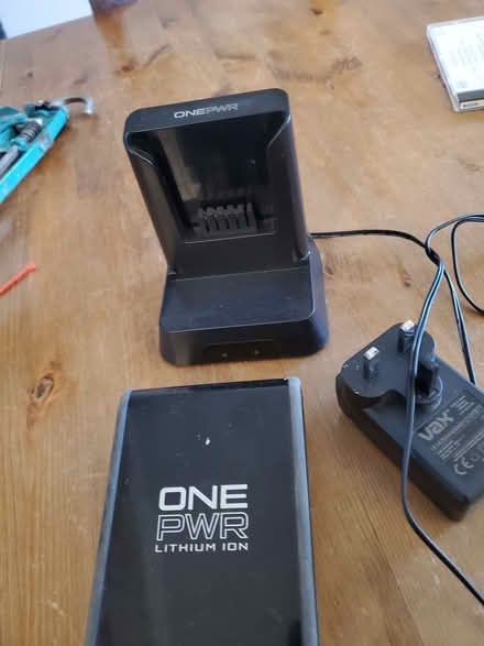 Photo of free Vax hoover battery & charger (CM20) #2