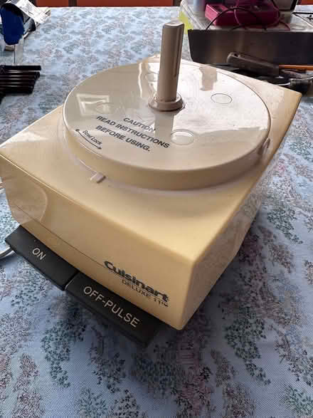 Photo of free Cuisinart Deluxe 11 Food Processor (Green Lake) #2