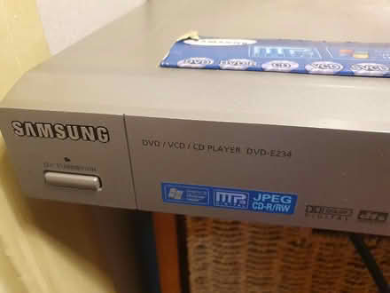 Photo of free Samsung Video Player + Remote (CT18) #3