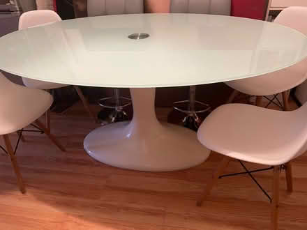 Photo of free Dining Table And 4 Chairs (CT6) #3