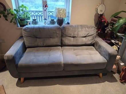 Photo of free Grey sofa (Ng34 9GS) #1