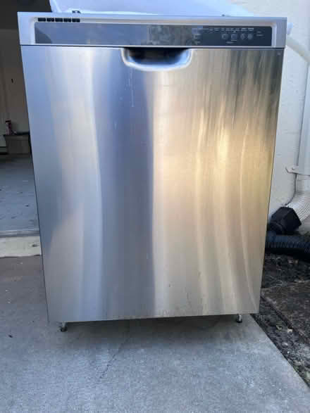 Photo of free Dishwasher (The Meadows) #1