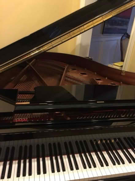 Photo of free Grand piano baby (Garrett county freecycle) #1