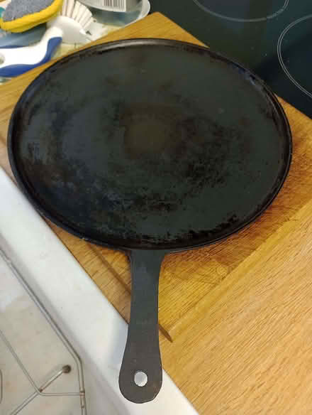 Photo of free Cast iron crepe/pancake pan (Lower Earley RG6) #2