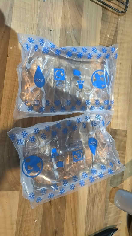 Photo of free HelloFresh Icepacks (Mason Street, NG17) #1