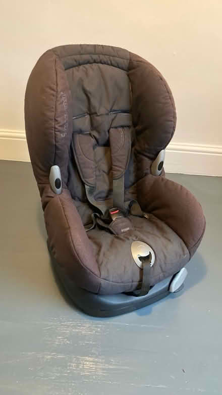 Photo of free Child car seat (Westbury BA13) #1