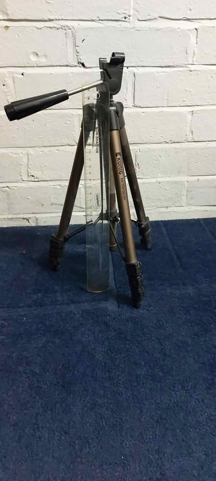 Photo of free Small tripods (ME17 Coxheath) #1