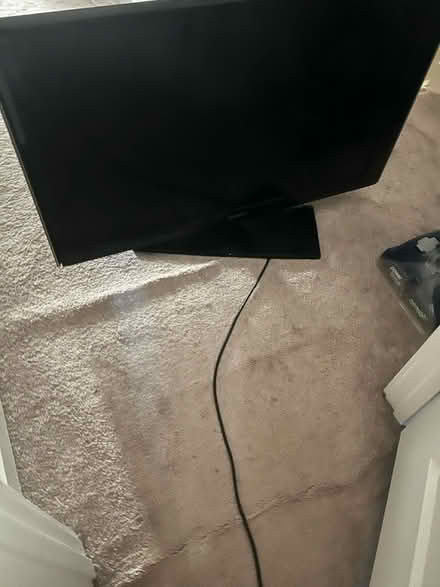 Photo of free TV (Suitland) #2