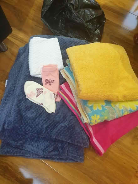 Photo of free Bath towels and soft blanket (Moortown LS17) #1