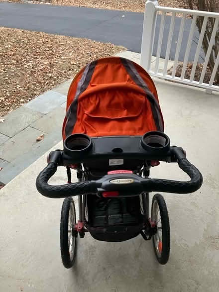 Photo of free Older jogging stroller (Media) #2