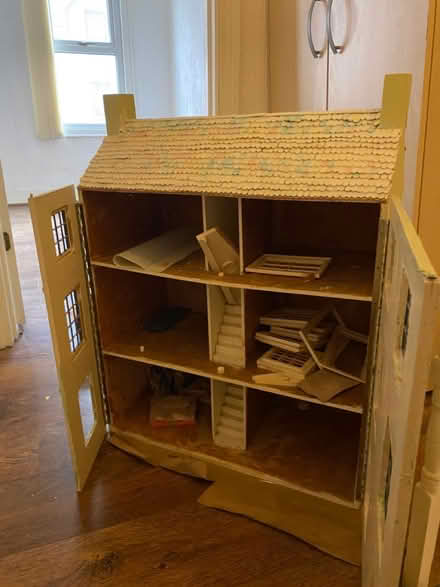 Photo of free Dolls House (SE6) #3