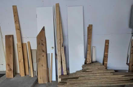 Photo of free Pallets (Pelham) #3