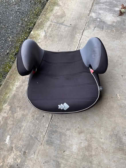 Photo of free Childs car booster seat (Passfield) #1