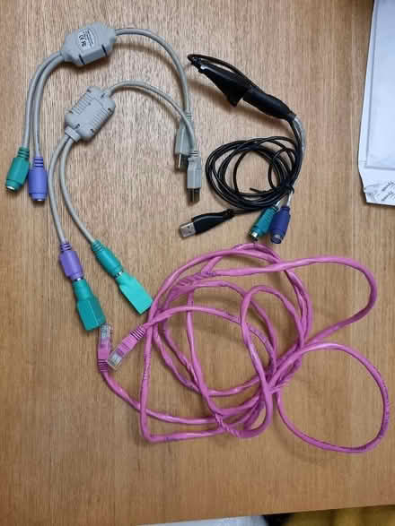 Photo of free Computer/ broadband cables (King's Cross WC1X) #1