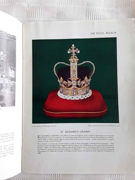 Photo of free Souvenir brochure of Queen's coronation (Eastcote HA4) #3