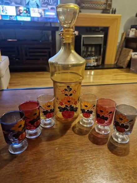 Photo of free Decanter with 6 glasses (Maynooth) #1