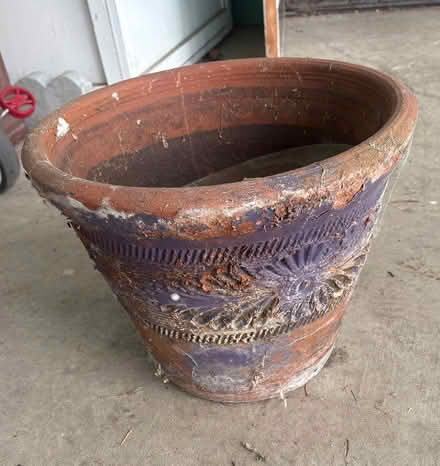 Photo of free Terracotta pot(s) (East Medford) #1