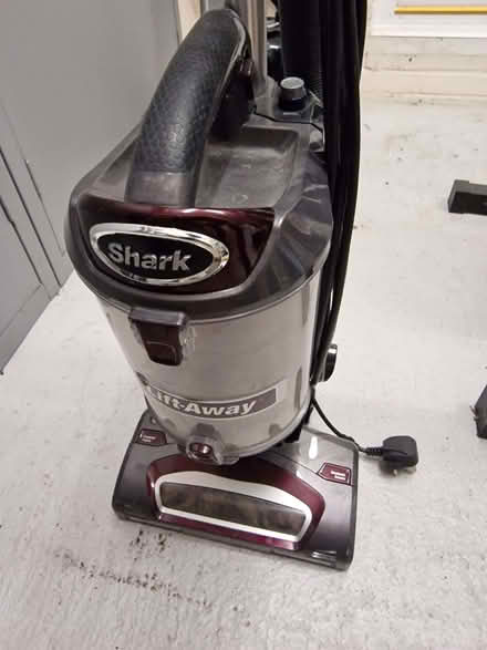 Photo of free Shark LiftAway bagless vacuum cleaner (Enborne Row RG14) #2