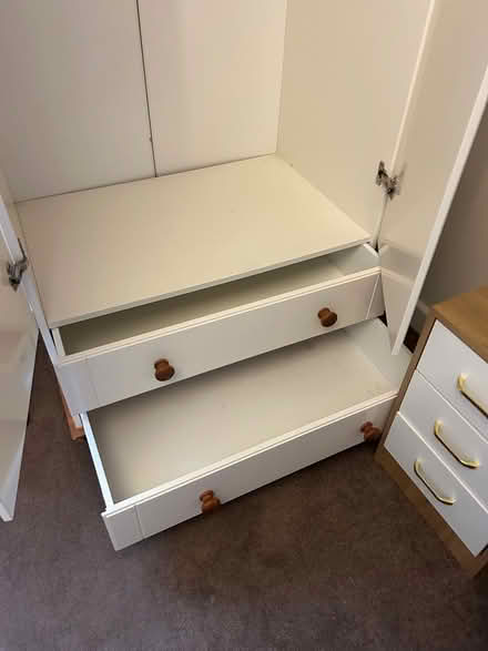 Photo of free White Wardrobe (OX29, witney) #3