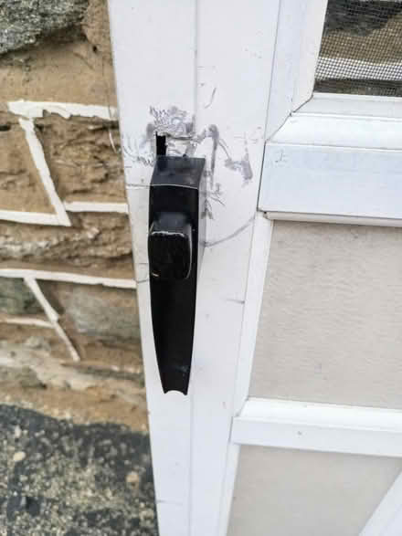 Photo of free Screen Door (Yeadon) #4