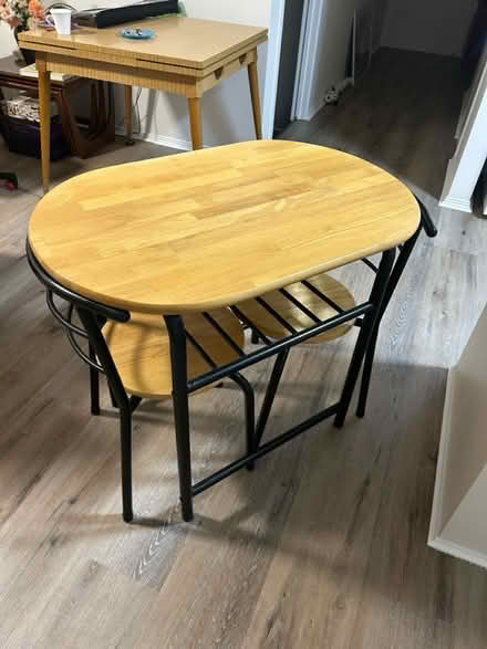 Photo of free Table with 2 Chairs (Chelsea Heights) #1