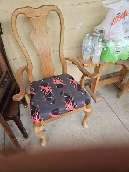 Photo of free Kitchen table and chairs (Oak Park) #1