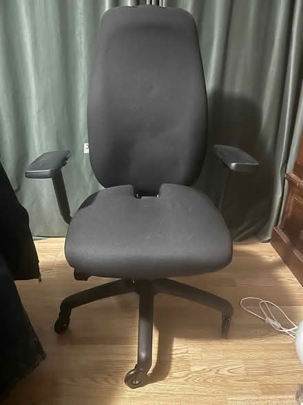 Photo of free Desk chair (Canvey SS8) #1