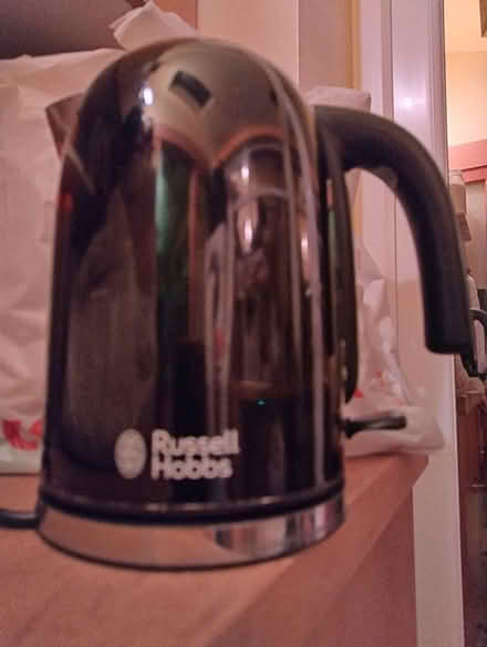 Photo of free Russell Hobbs black kettle (NG19 Mansfield) #1