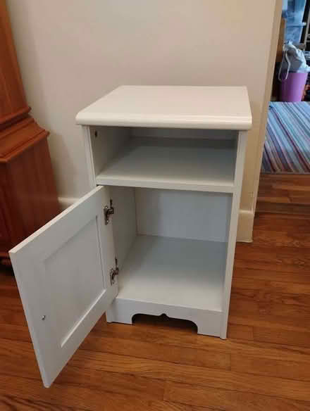 Photo of free Small white cabinet (East Finchley N2) #2