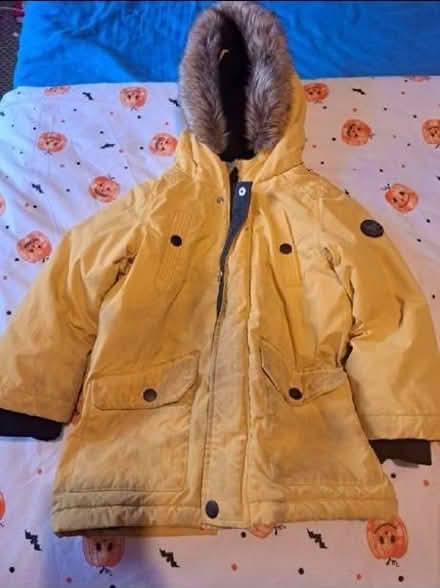 Photo of free Age 3-4 Coat (CT11) #1