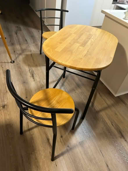 Photo of free Table with 2 Chairs (Chelsea Heights) #2