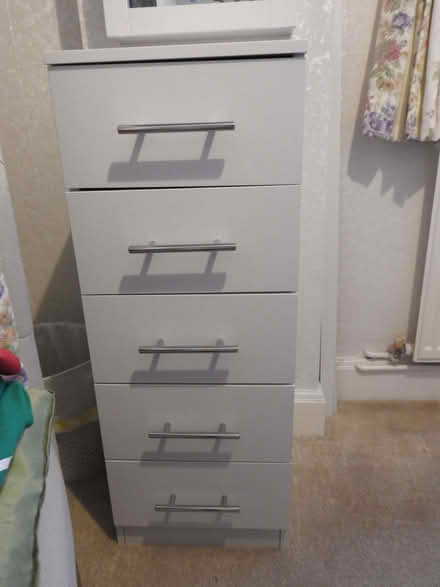 Photo of free small unit (Parkham Hill TQ5) #1