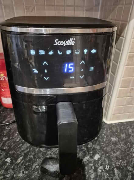 Photo of free Scoville digital air fryer (CB23) #1